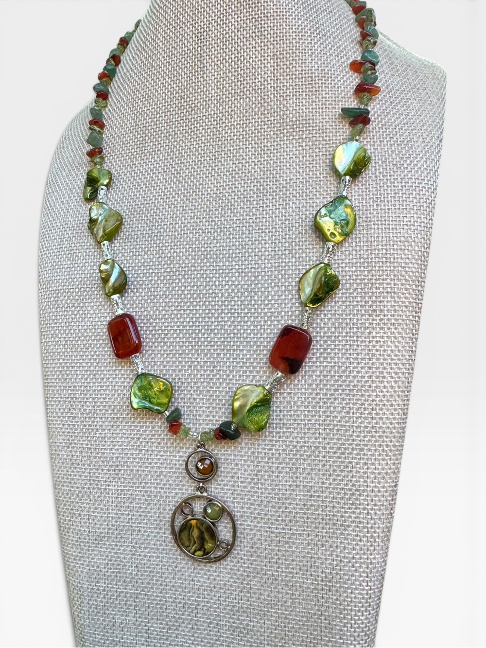 Artisan Green Mother of Pearl, Peridot, Carnelian & Aventurine Pendant Necklace - Picture 5 of 10